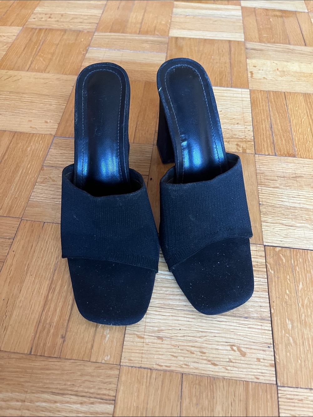 Cuccoo - Classic Black Slide Mules with Block Heel size:37